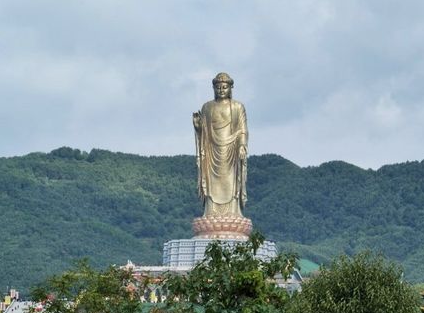 Spring temple Buddha